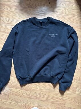 Oner Active Black Sweatshirt size small - NEW
